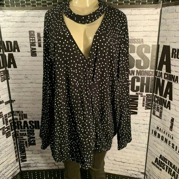 Torrid  Black Polka Dot Faux Wrap Open Neck Top - Picture 1 of 6
